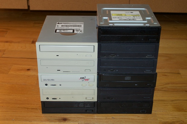 old_optical_drives_0001
