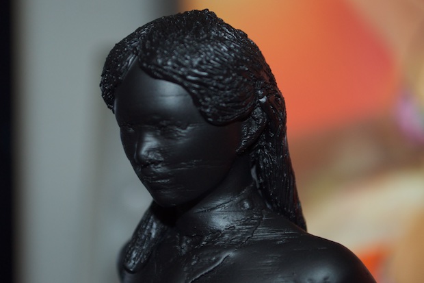 mei_lin_painted_black_0006