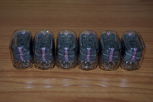 nixie_clock_final_assembly_8005