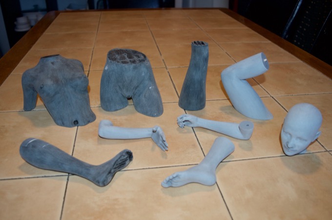 v7figurine_0097