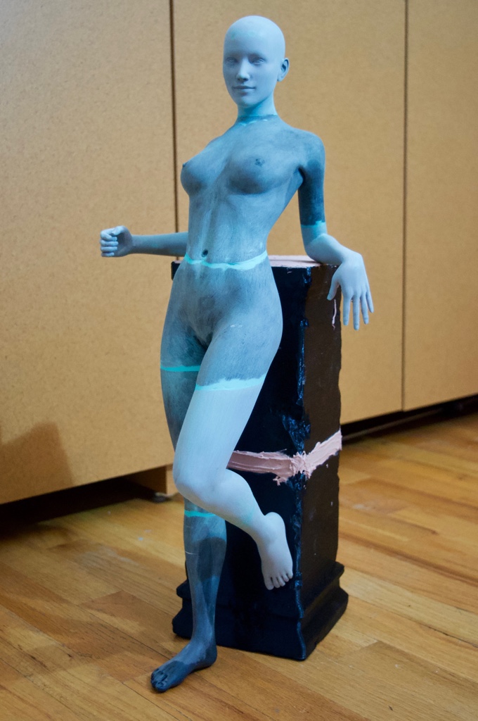 v7figurine_0113