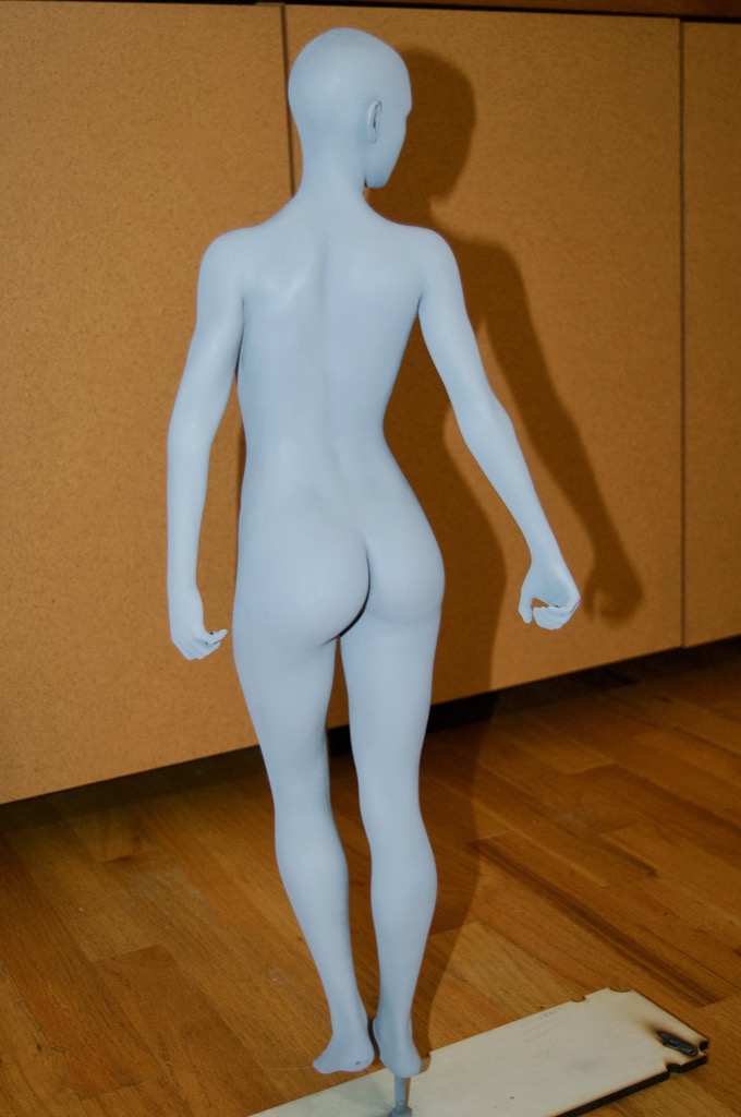 v8_figurine_00075