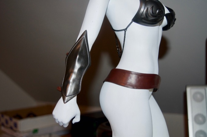 v8_figurine_00156