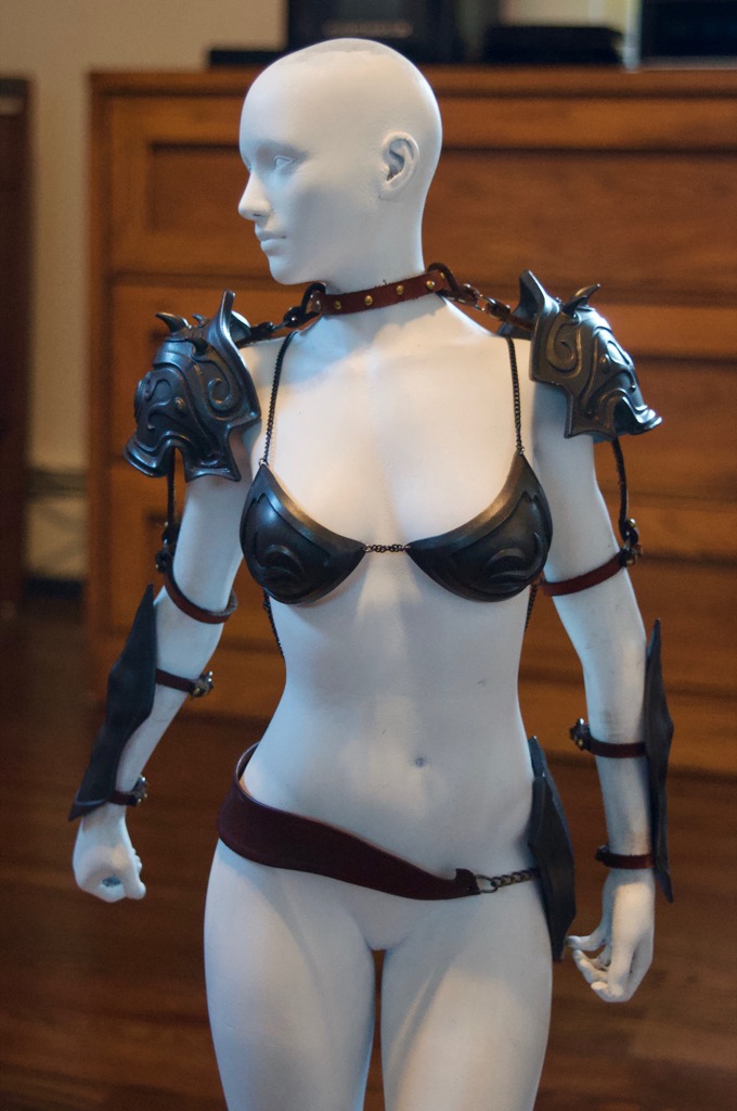 v8_figurine_00163