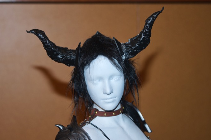 v8_figurine_00254