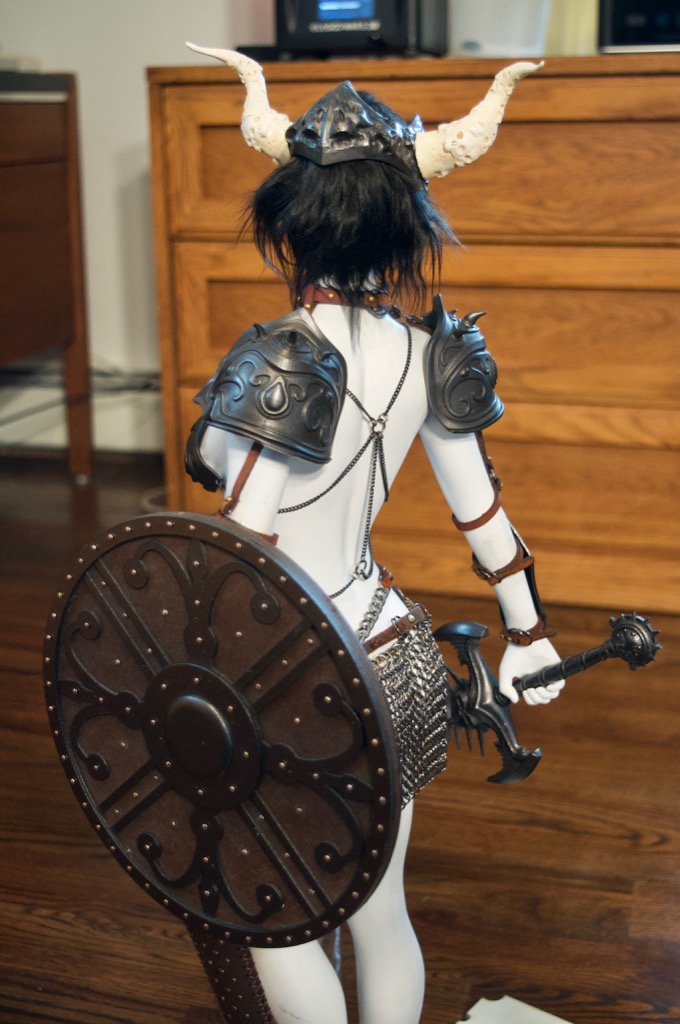 v8_figurine_00298